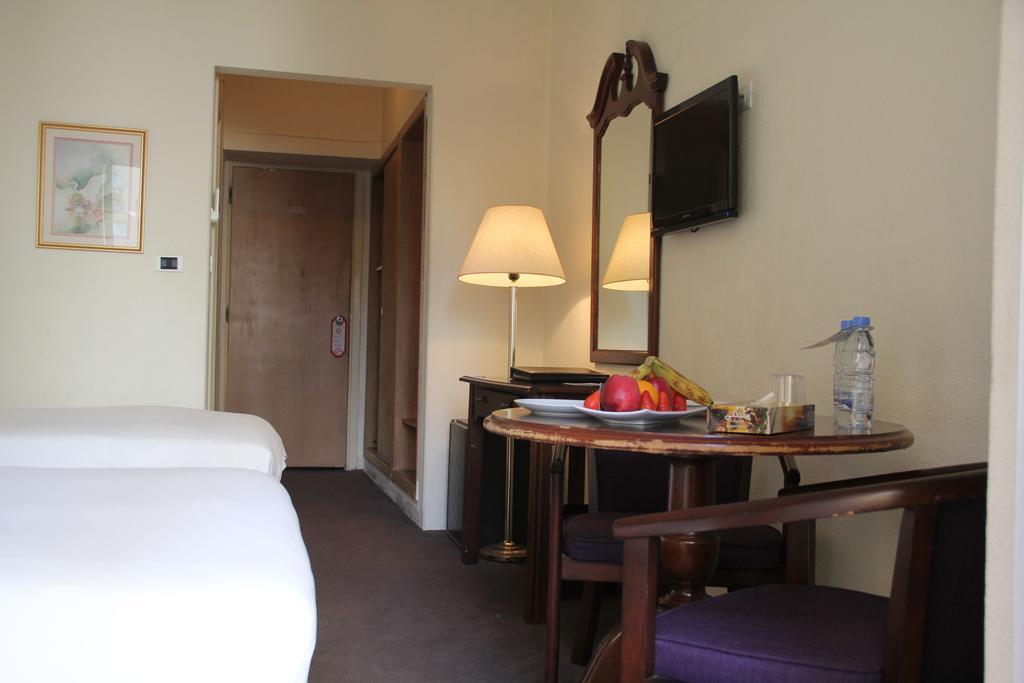 Napoleon Hotel Beirut Ngoại thất bức ảnh